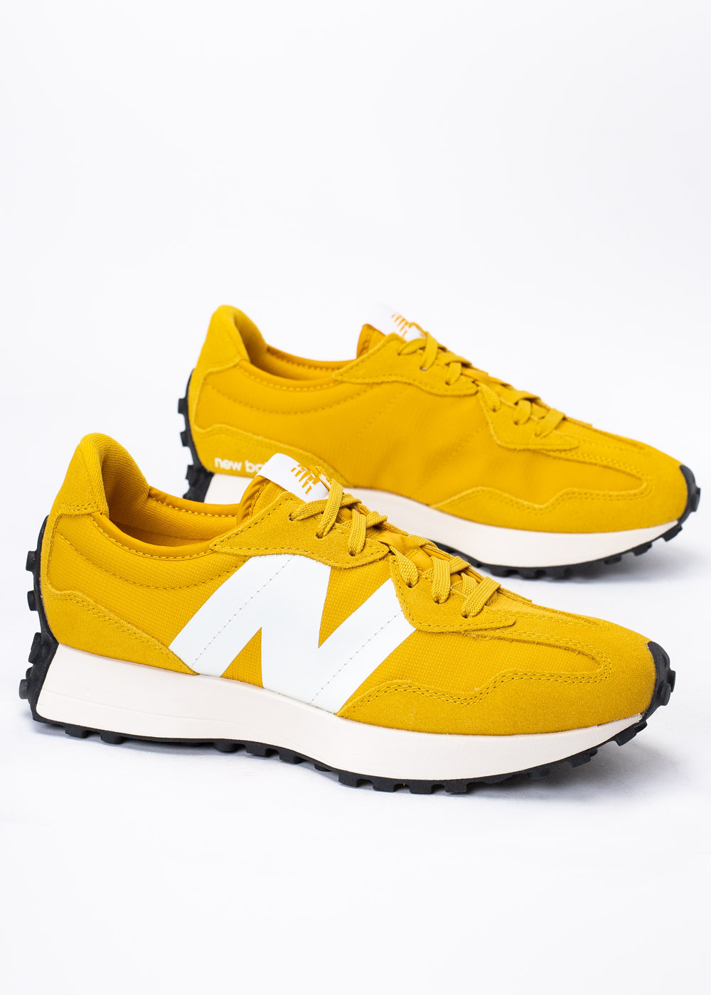New Balance MS327GD 63,99 € Peeker Chaussures, vêtements et