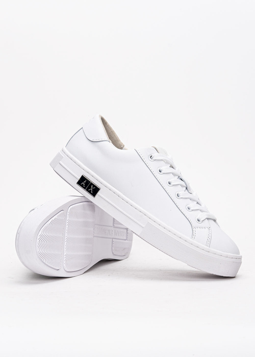 Sneakers Armani Exchange (XDX027 XCC14 A222)