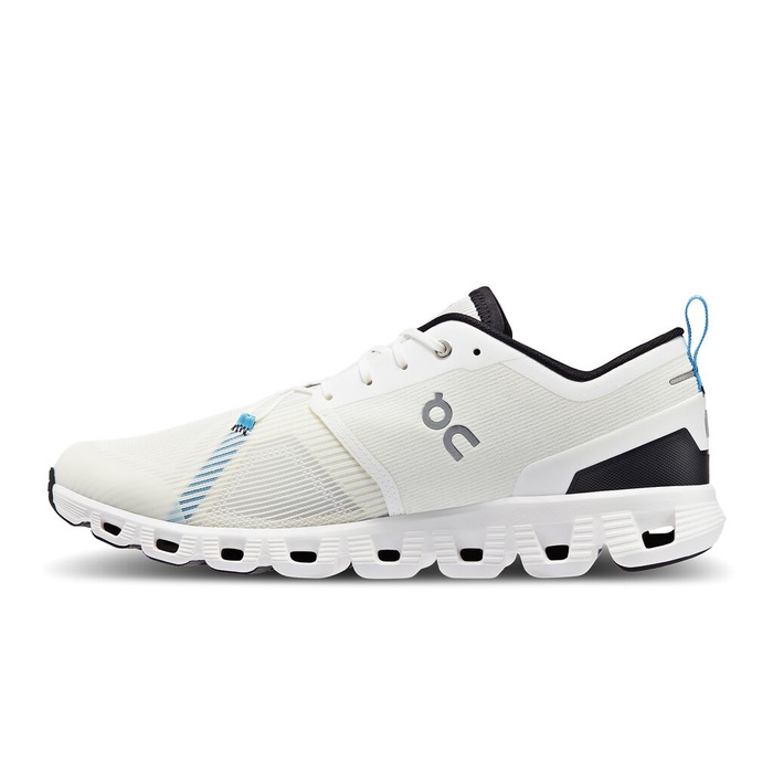 ON CLOUD X 3 SHIFT