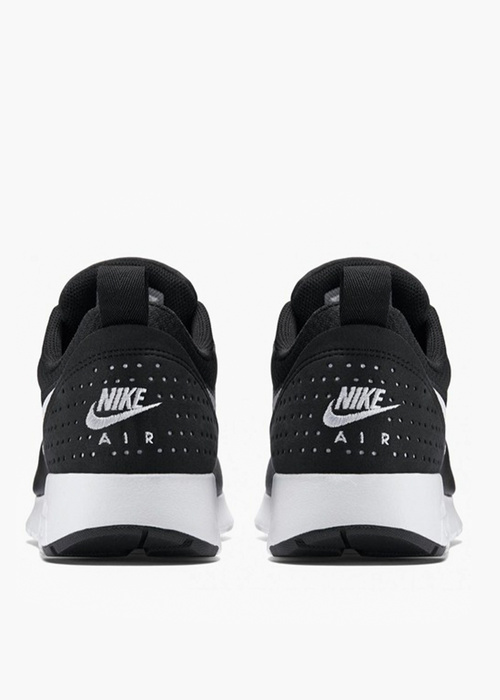 NIKE AIR MAX TAVAS