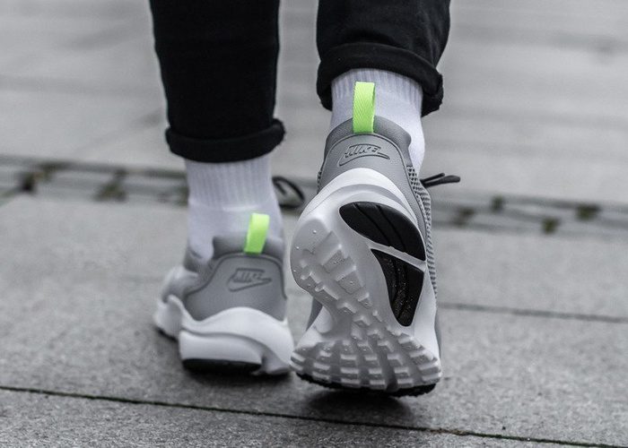 Nike Presto Fly GS (913966-009)